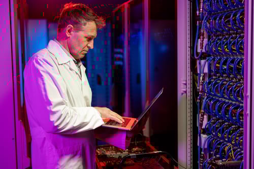 it-engineer-troubleshooting-server-problem-2023-11-27-05-36-22-utc